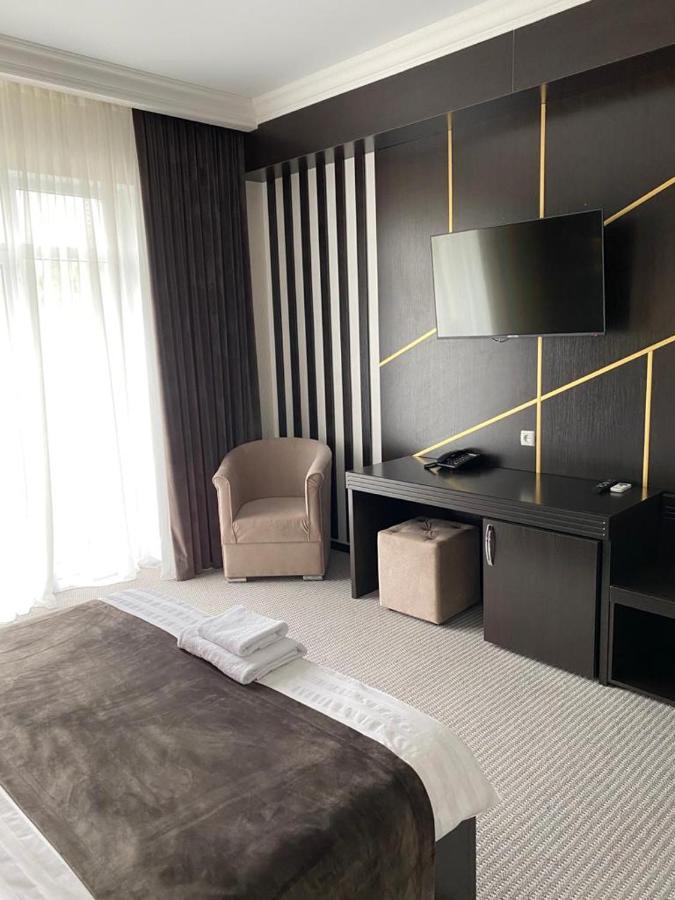 Shahristan Hotell Taraz Eksteriør bilde
